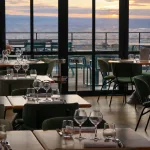 Un menu avec champagne